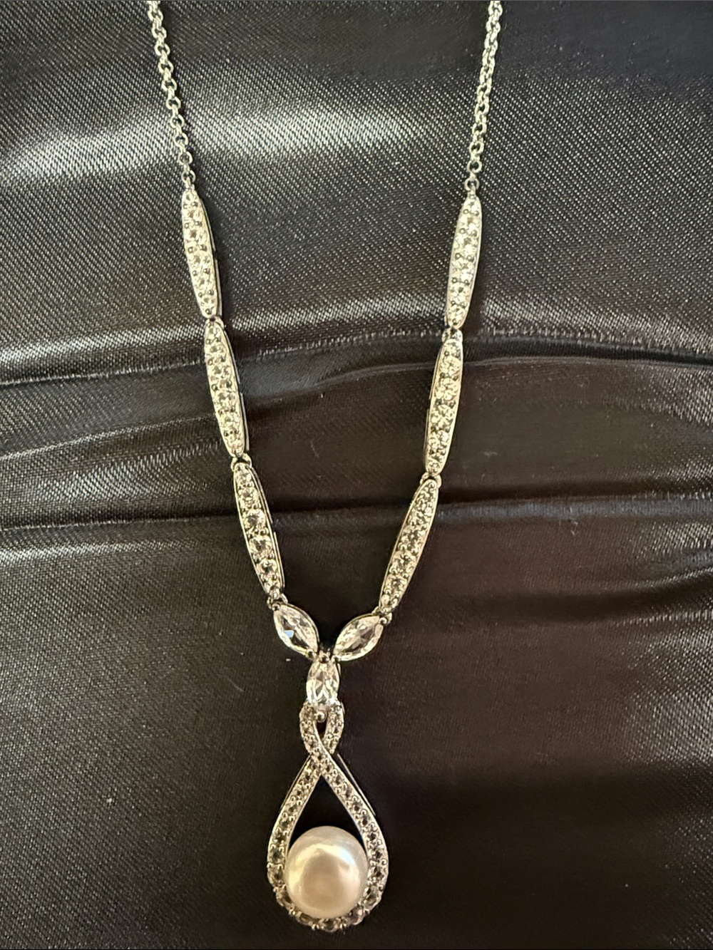 Kay Jewelers Silver-Tone Pearl Drop Necklace with Clear Stones